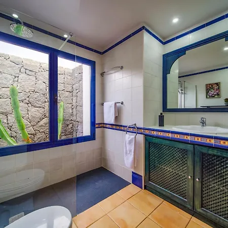 Seasol 1 By Playa Blanca (Lanzarote)